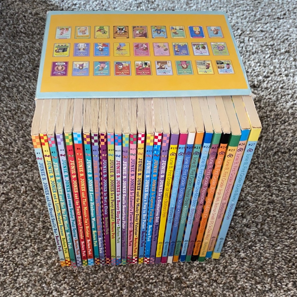 🖤 📚 Kids Book Set - Colorful Multicolor Collection of Junie B. Jones - Picture 4 of 7